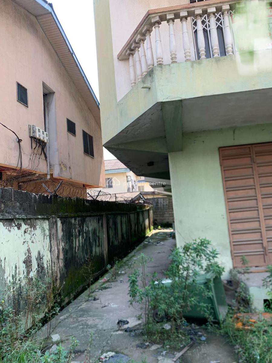 Block of Flat, Buy and Renovate Building, Yaba, Lagos, Block of Flats for Sale