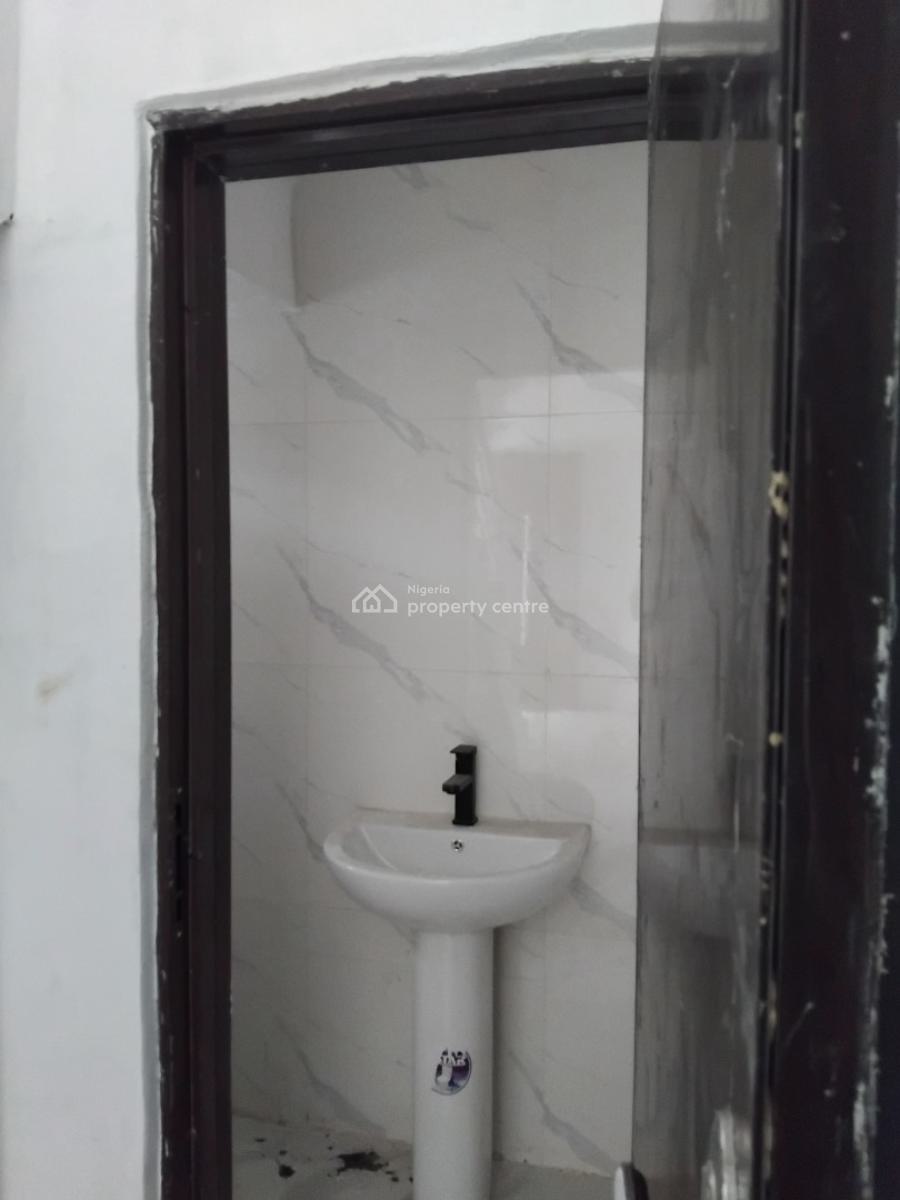 Luxury Newly Built All En-suite 4-bedroom, Abraham Adesanya, Ajah, Lagos, Terraced Duplex for Sale