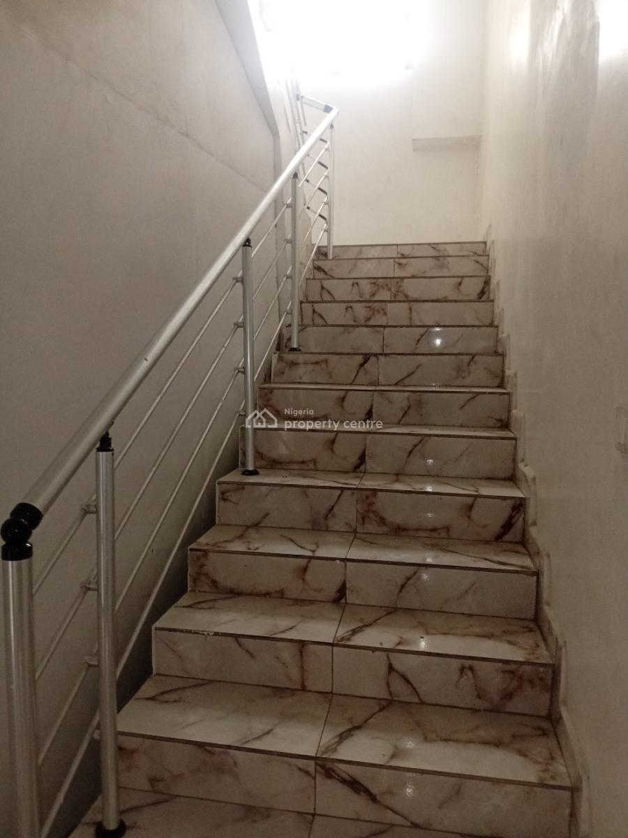 Taste of Elegance in a 1bedroom Apartment (room&parlour Upstairs), Orchid Road, Lekki, Lagos, Terraced Duplex for Rent