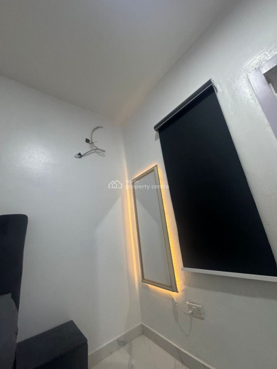 Semi Furnished Bq Available, Ikate, Lekki, Lagos, Self Contain (single Rooms) for Rent