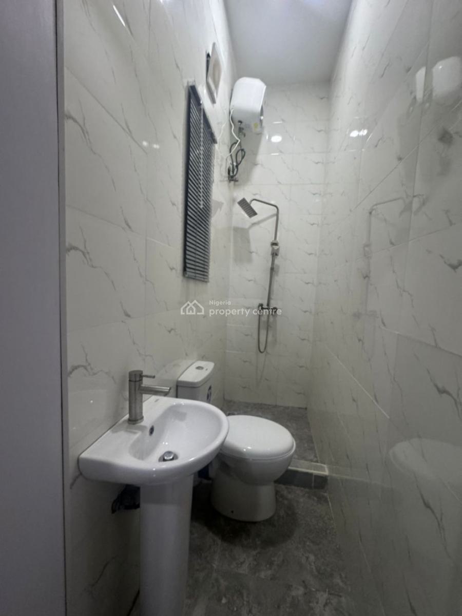 Semi Furnished Bq Available, Ikate, Lekki, Lagos, Self Contain (single Rooms) for Rent