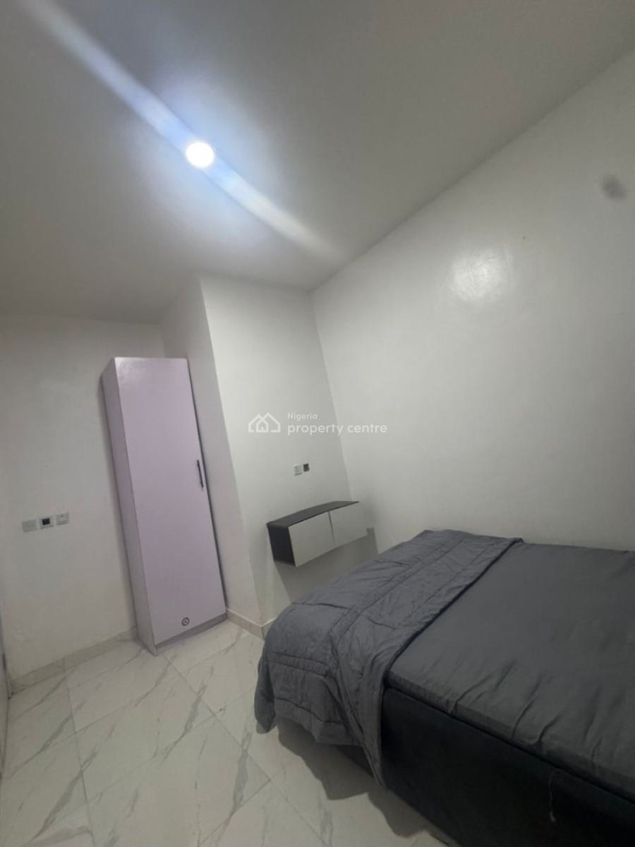 Semi Furnished Bq Available, Ikate, Lekki, Lagos, Self Contain (single Rooms) for Rent