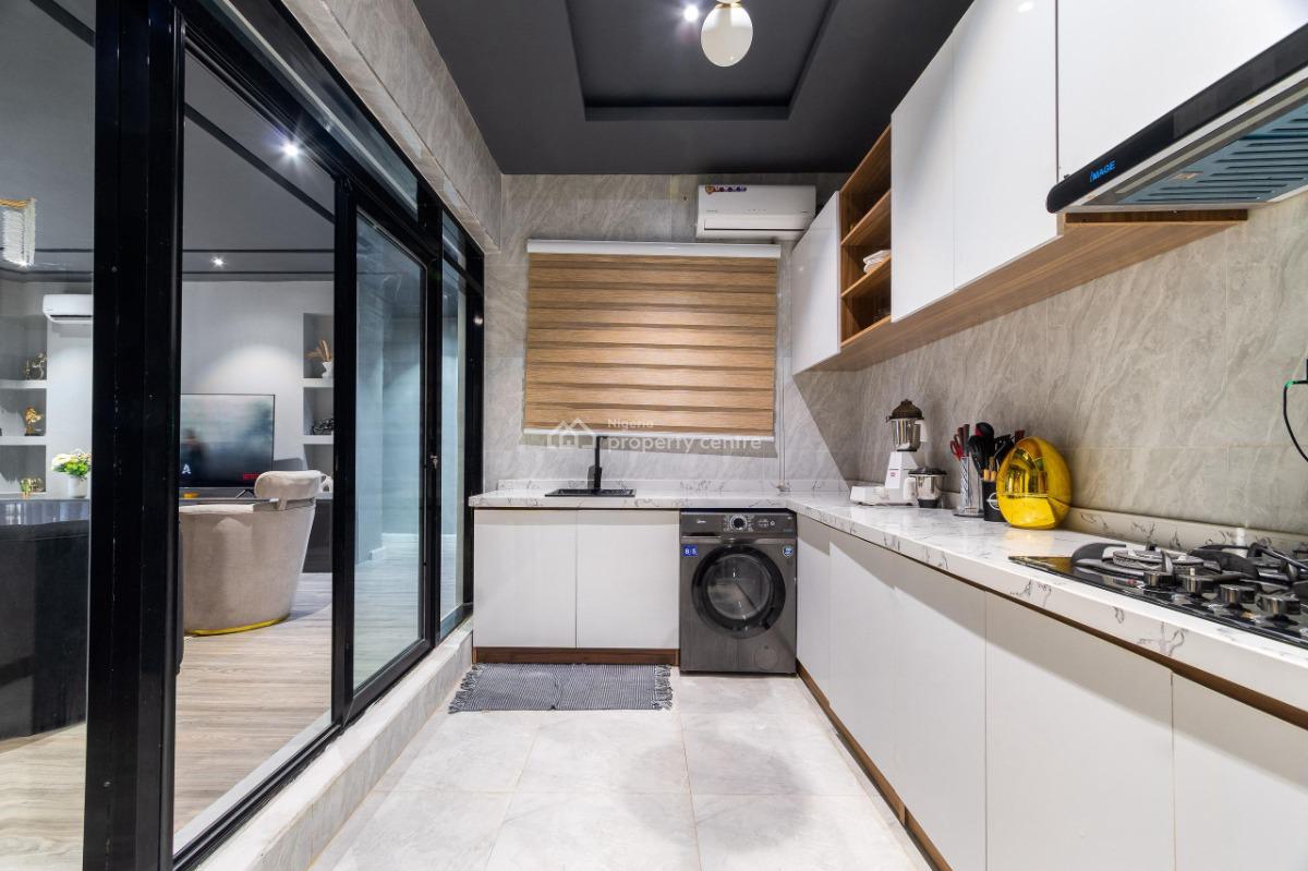 Luxury 2 Bedroom Apartment with Pool, Ikate, Lekki, Lagos, Flat / Apartment Short Let