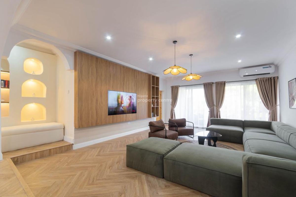 Waterfront 4 Bedroom Apartment, Lekki Phase 1, Lekki, Lagos, Flat / Apartment Short Let