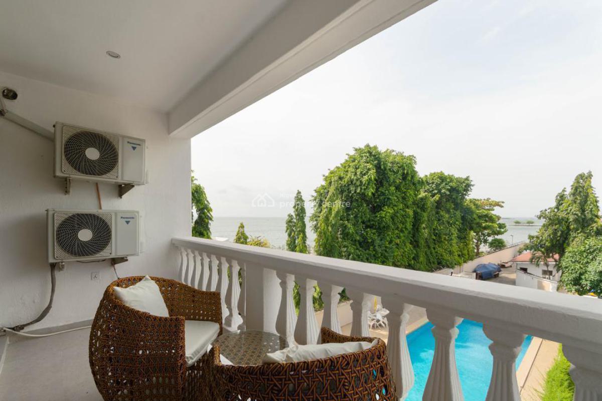 Waterfront 4/3 Bedroom Apartment, Lekki Phase 1, Lekki, Lagos, Flat / Apartment Short Let