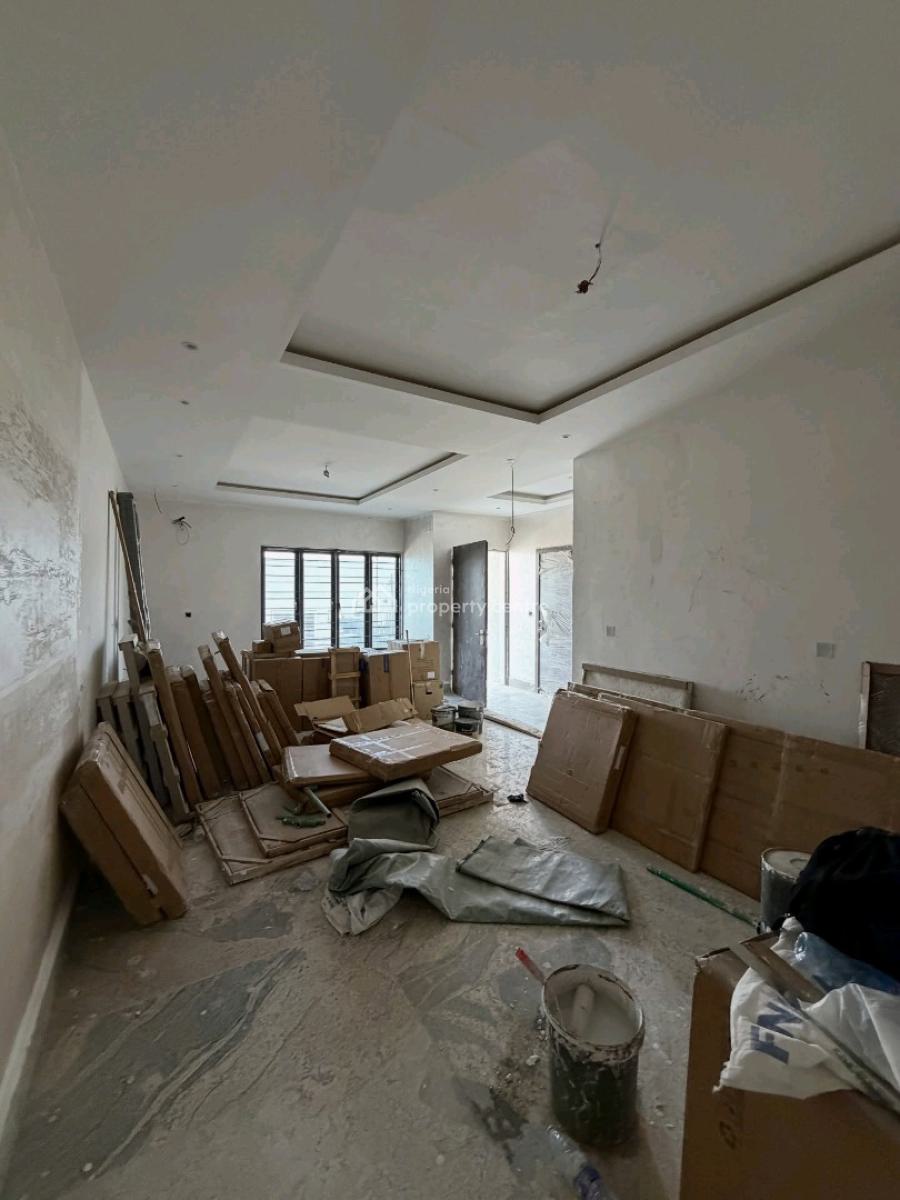 a Beautifully Crafted 4-bedroom Terraced Duplex Designed for Comfort,, Guzape District, Abuja, House for Sale