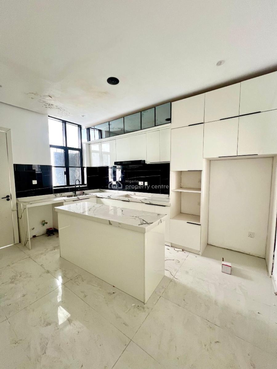 Exquisite 4 Bedroom Penthouse with Elevator, Pool, Gym and Playground., Ikate Elegushi, Lekki, Lagos, Flat / Apartment for Sale