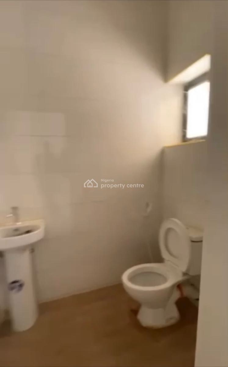 Luxury 3bedroom En-suite Terrace Duplex, After Ministers House Life Camp, Life Camp, Abuja, Terraced Duplex for Sale