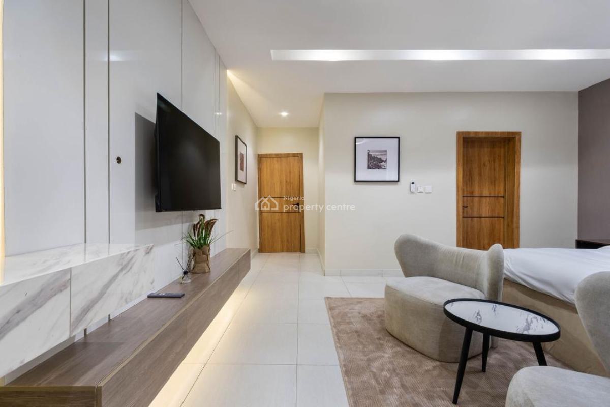 Luxurious 2 Bedroom Apartment with a Swimming Pool & Ps5, Lekki Phase 1, Lekki, Lagos, Flat / Apartment Short Let