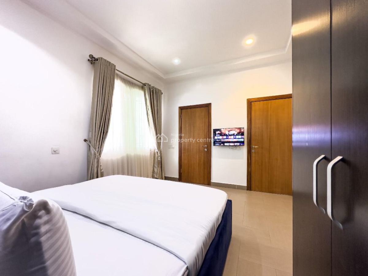 Modern 3 Bedroom with Modern Comfort Available for December Booking, Modern 3 Bedroom with Modern Comfort Available for December Booking, Lekki Phase 1, Lekki, Lagos, Flat / Apartment Short Let