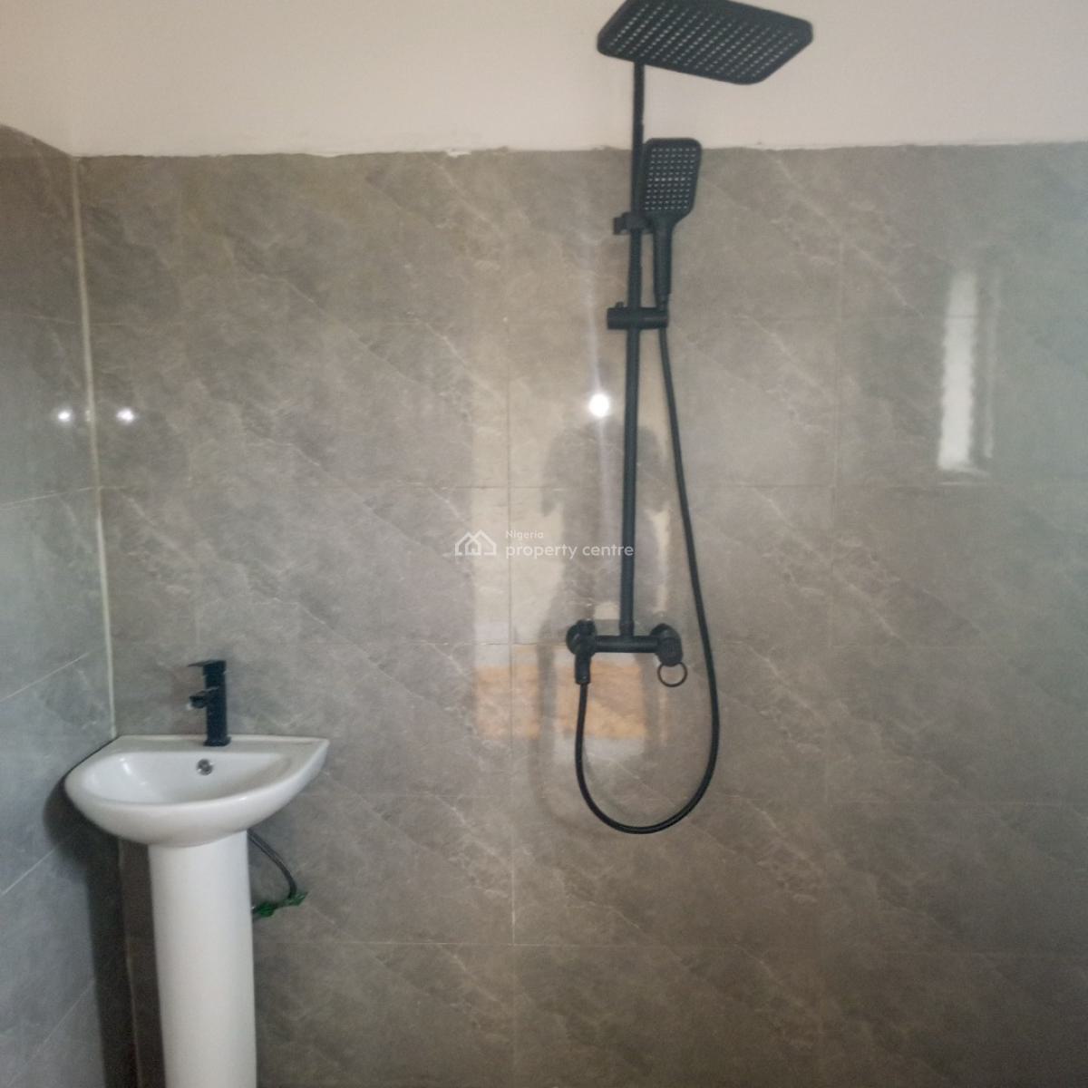 Three Bedroom Apartment, Ado Road, Ado, Ajah, Lagos, Flat / Apartment for Rent