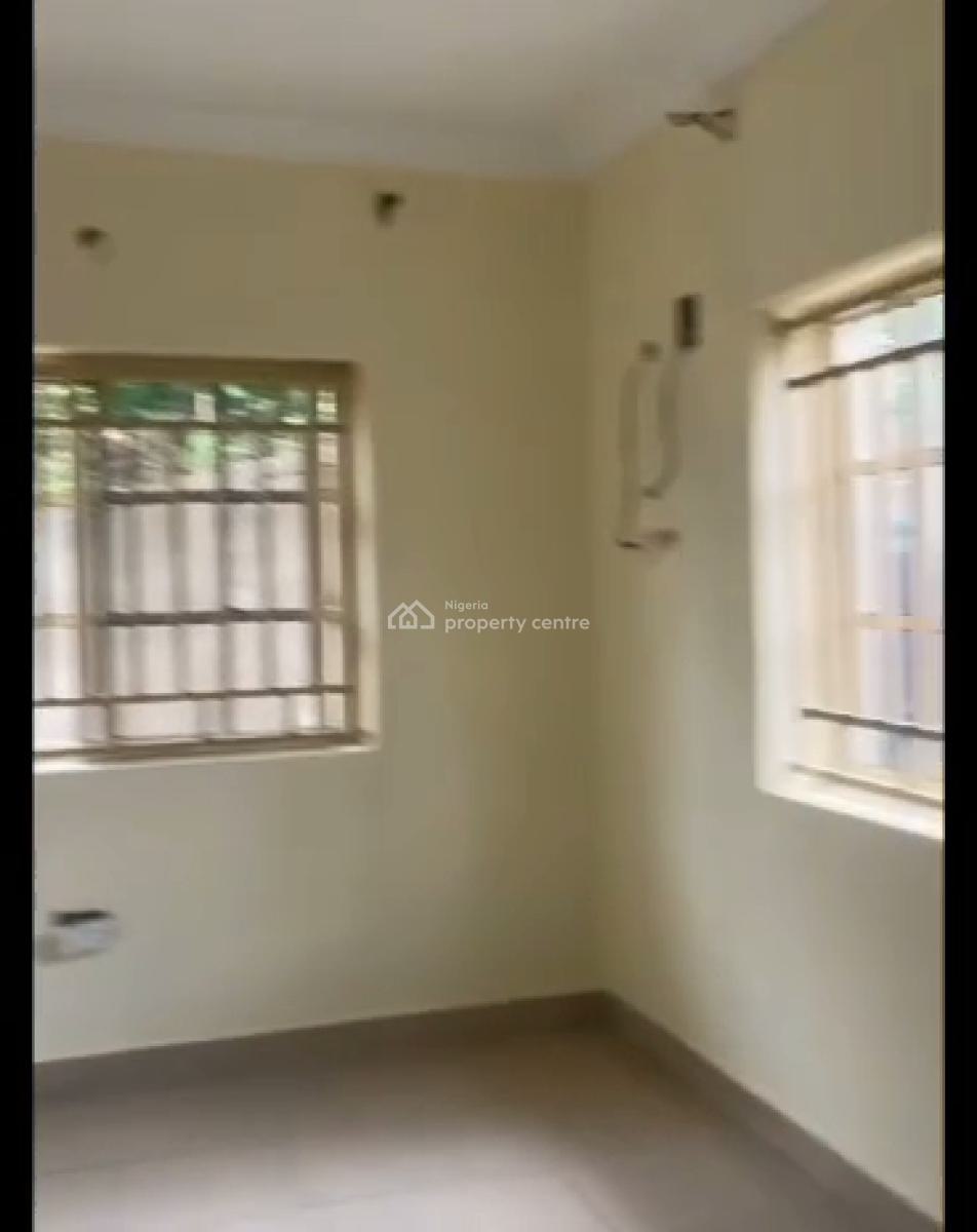 Spacious 3 Bedroom Apartment, Adeniyi Jones, Adeniyi Jones, Ikeja, Lagos, Flat / Apartment for Rent