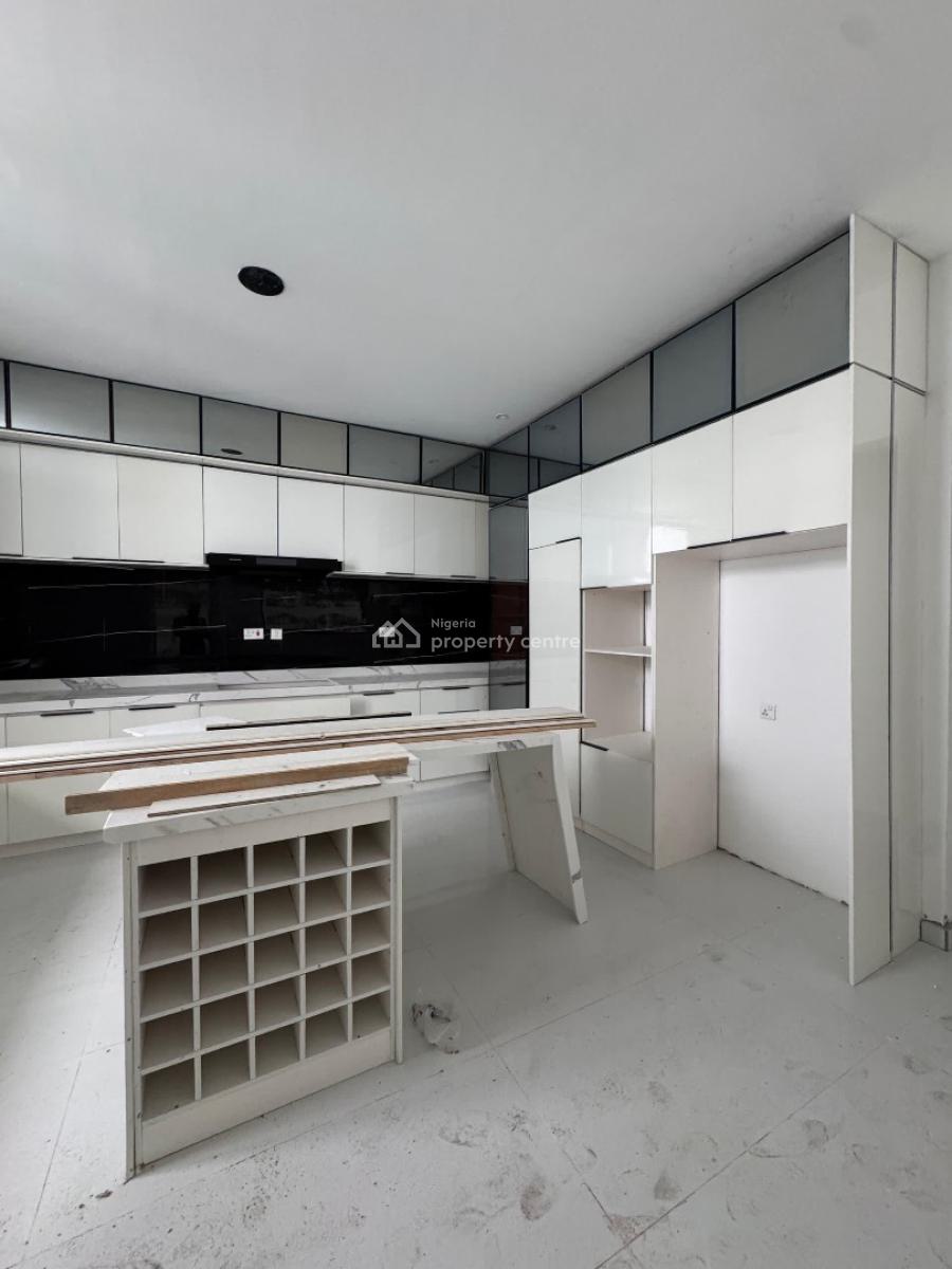 Spacious 4 Bedroom Townhouse  Duplex + Bq in a Secure Location, Ikate Elegushi, Lekki, Lagos, Terraced Duplex for Sale