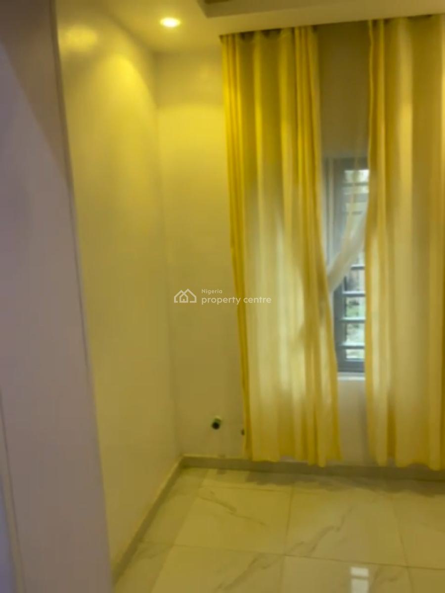 Well Maintained 2bedroom Flat, Alatinse, Bogije, Ibeju Lekki, Lagos, Flat / Apartment for Rent