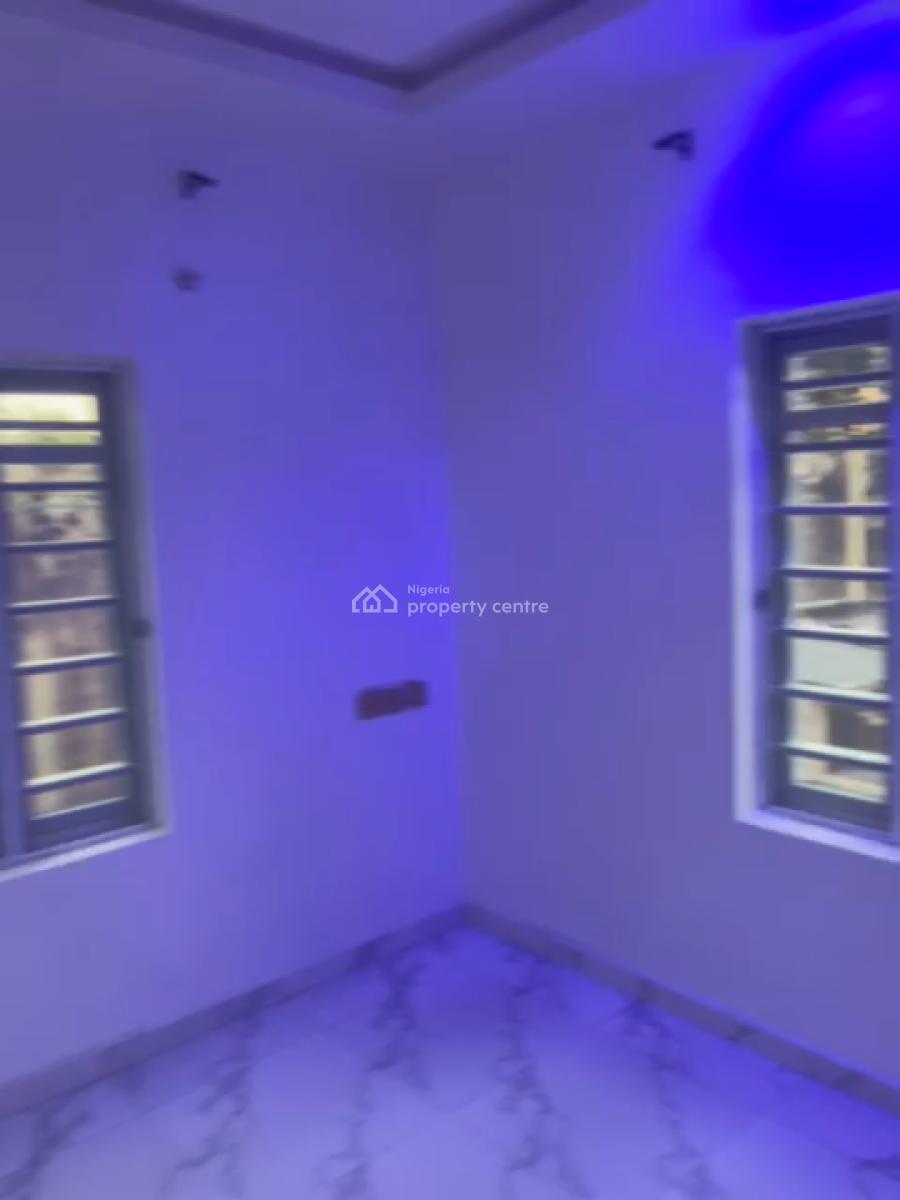 Well Maintained 2bedroom Flat, Alatinse, Bogije, Ibeju Lekki, Lagos, Flat / Apartment for Rent