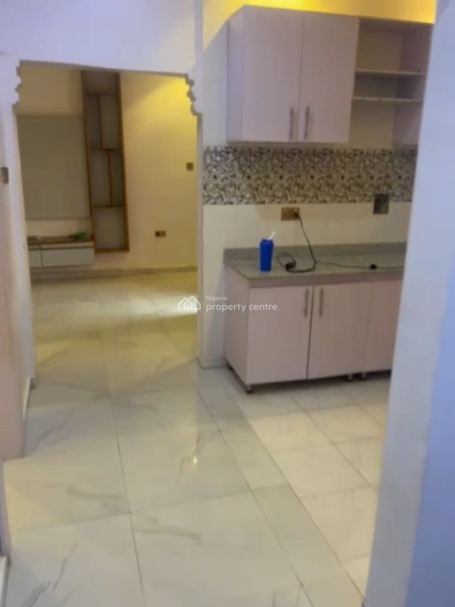 Well Maintained 2bedroom Flat, Alatinse, Bogije, Ibeju Lekki, Lagos, Flat / Apartment for Rent