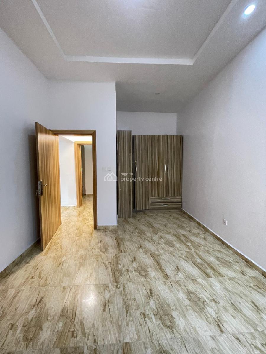 2 Bedroom Flat, Crest Villa Estate, Ologolo, Lekki, Lagos, Flat / Apartment for Rent