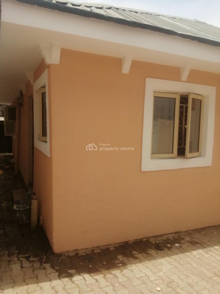 Neat and Spacious Self Contain Apartment, 2nd Avenue, Setraco, Gwarinpa, Abuja, Self Contain (single Rooms) for Rent