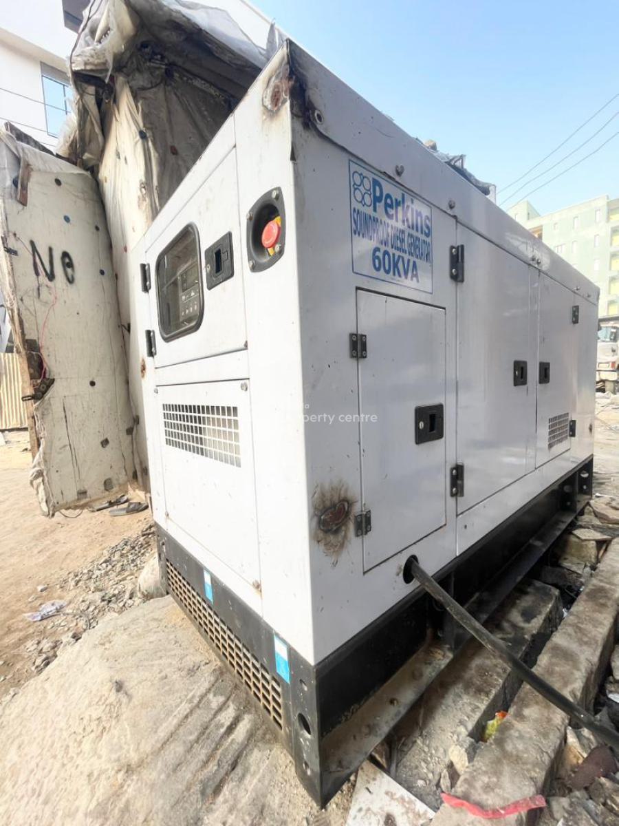 Luxury 2 and 3 Bedroom Apartments with Pool & Elevator, Lekki Phase 1, Lekki, Lagos, Flat / Apartment for Sale