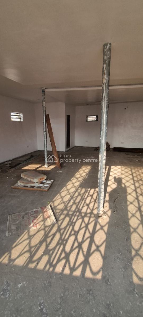 an Open Office Space Facing Junction Road Viable for Commercial, Okun-ajah Junction Lekki Eti-osa Ajah, Lekki, Lagos, Shop for Rent