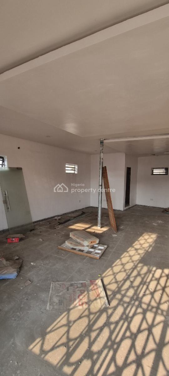 an Open Office Space Facing Junction Road Viable for Commercial, Okun-ajah Junction Lekki Eti-osa Ajah, Lekki, Lagos, Shop for Rent