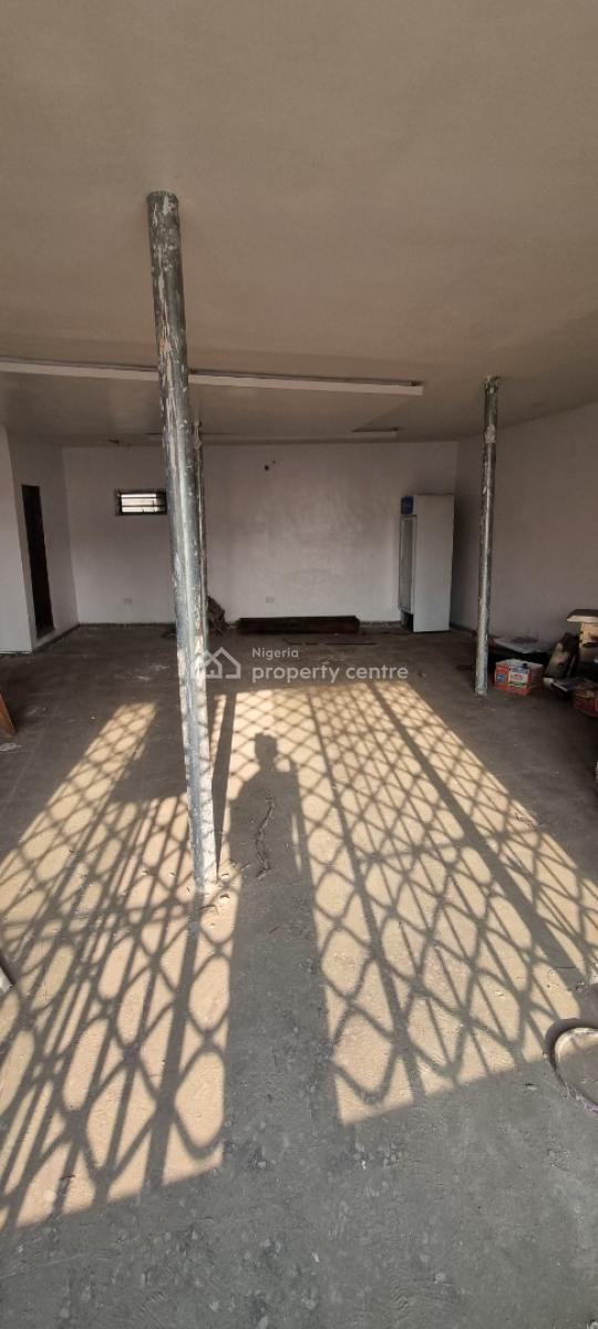 an Open Office Space Facing Junction Road Viable for Commercial, Okun-ajah Junction Lekki Eti-osa Ajah, Lekki, Lagos, Shop for Rent