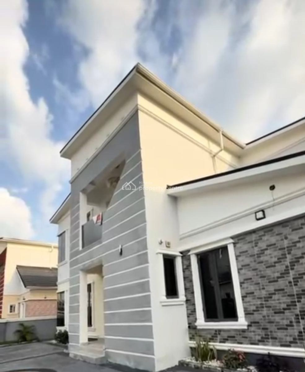 4 Bedroom Terrace Duplex (no Bq) on Tarred Road., Airport Road, Lugbe District, Abuja, Detached Duplex for Sale