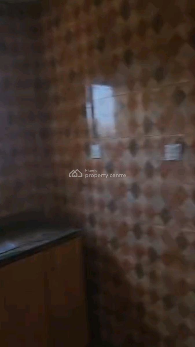 Decent 3 Bedrooms Up Flat All Rooms Ensuite N Guest Toilet All Tiled, Medina Estate, Medina, Gbagada, Lagos, Flat / Apartment for Rent