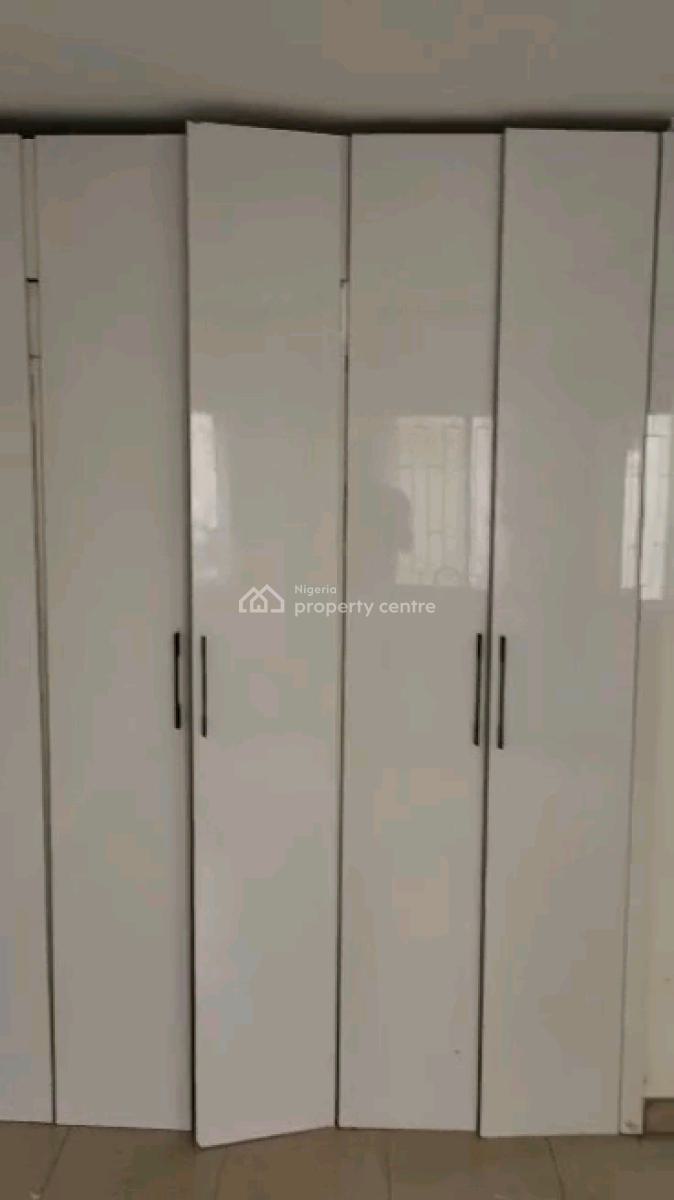 Decent 3 Bedrooms Up Flat All Rooms Ensuite N Guest Toilet All Tiled, Medina Estate, Medina, Gbagada, Lagos, Flat / Apartment for Rent