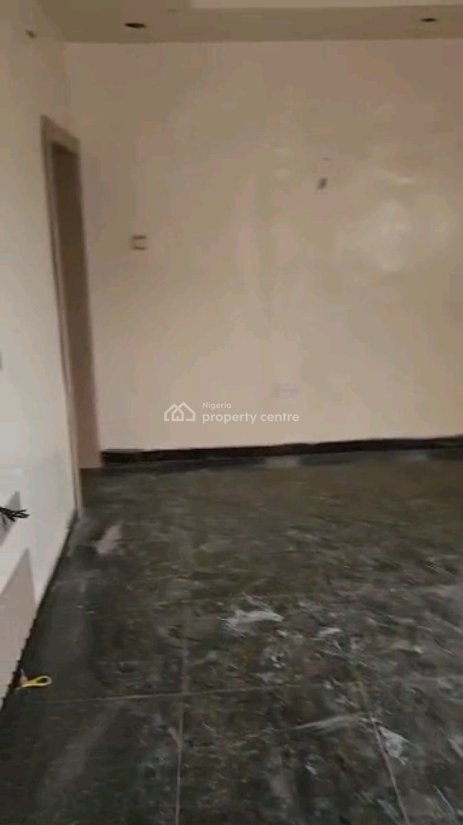 Decent 3 Bedrooms Up Flat All Rooms Ensuite N Guest Toilet All Tiled, Medina Estate, Medina, Gbagada, Lagos, Flat / Apartment for Rent