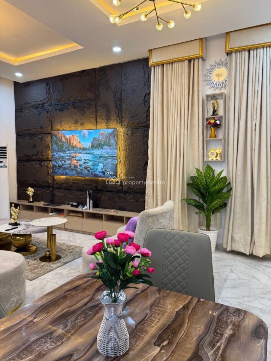 2/3bedroom Triplex Apartment, Agungi, Lekki, Lagos, Flat / Apartment Short Let