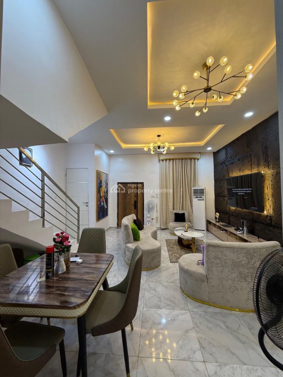2/3bedroom Triplex Apartment, Agungi, Lekki, Lagos, Flat / Apartment Short Let