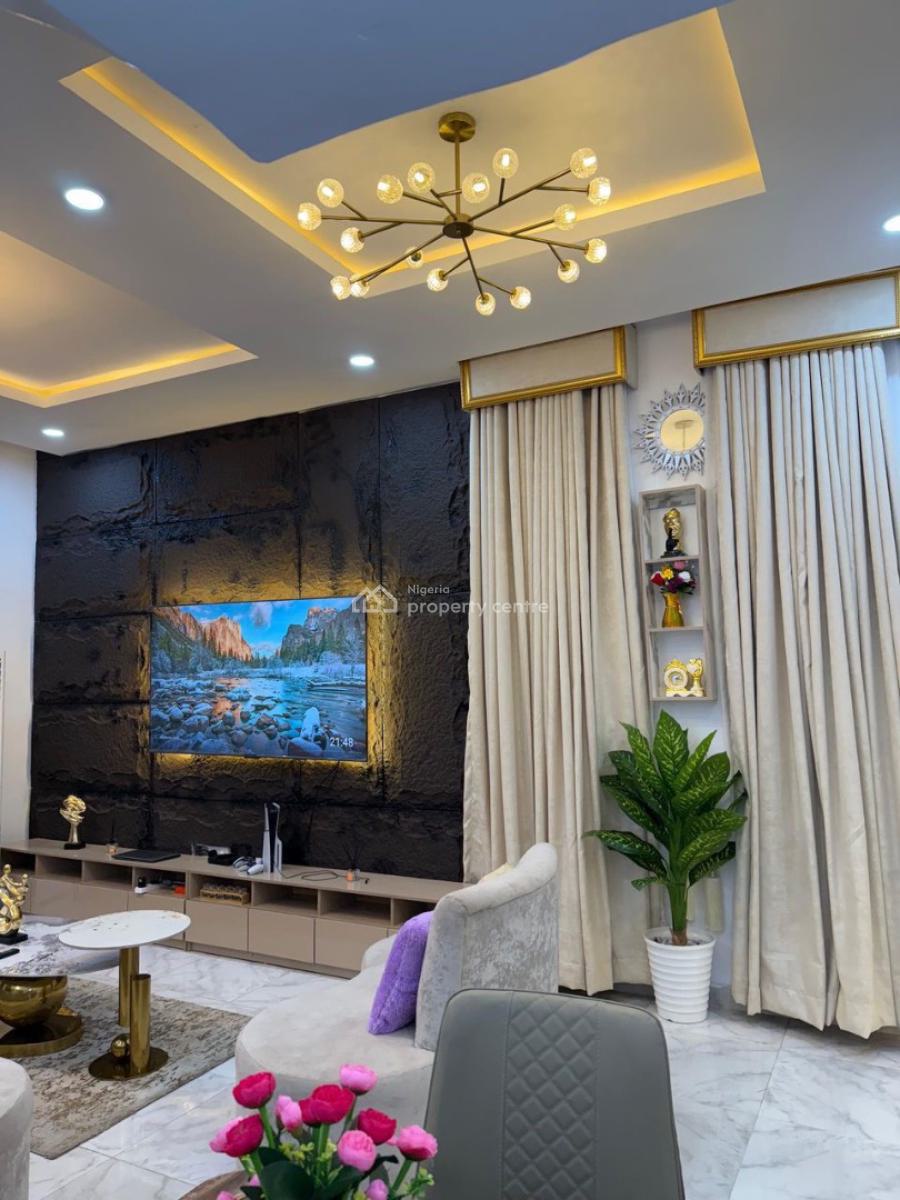 2/3bedroom Triplex Apartment, Agungi, Lekki, Lagos, Flat / Apartment Short Let