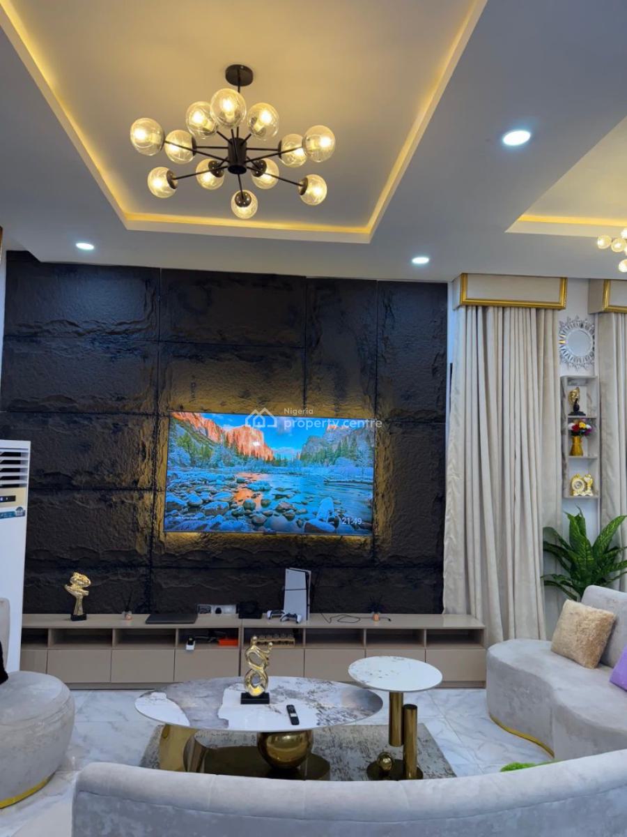 2/3bedroom Triplex Apartment, Agungi, Lekki, Lagos, Flat / Apartment Short Let