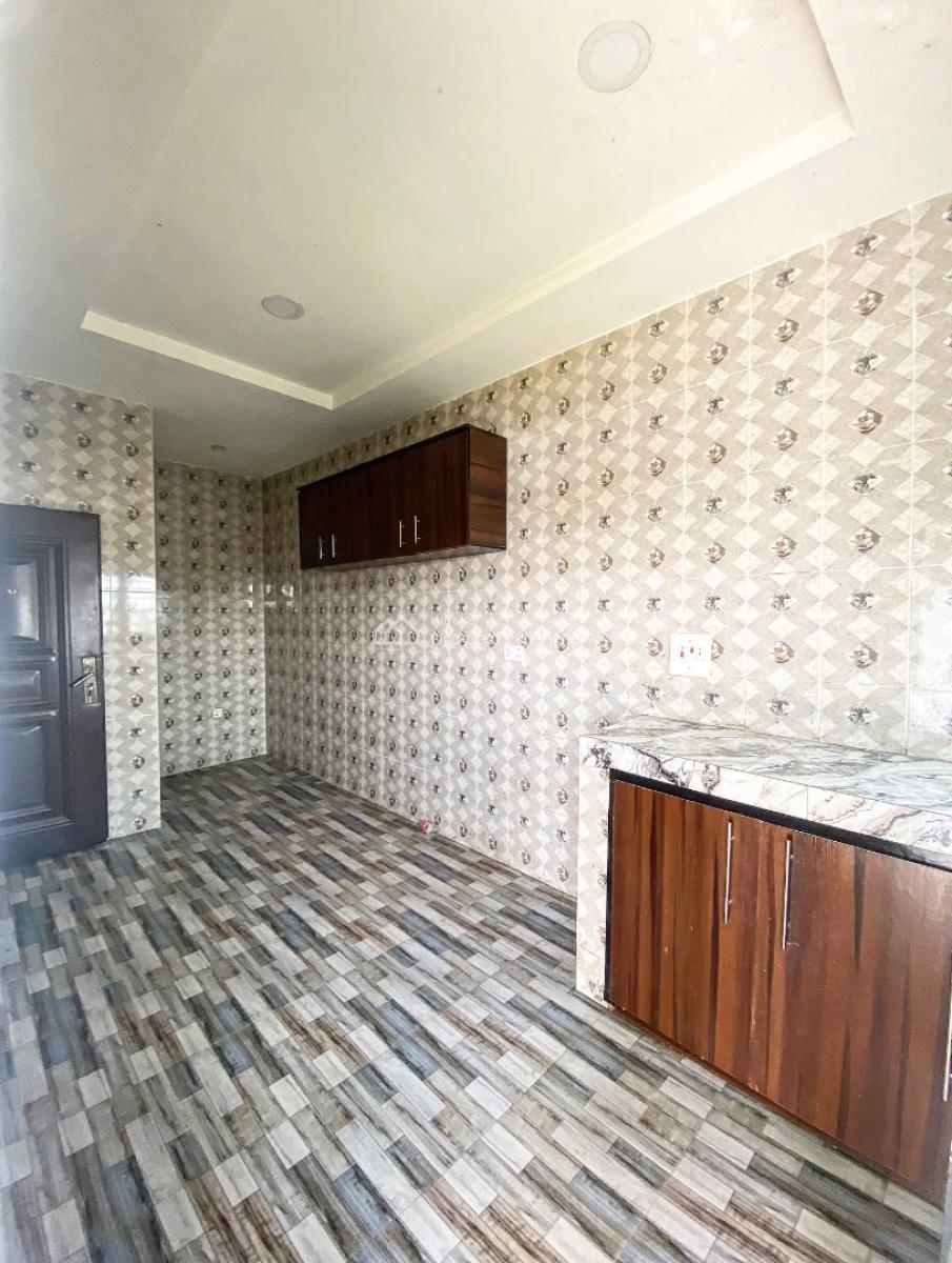 Exotic 2 Bedroom Flat with Pop Ceilings, Off Rumuokwurushii Tank Atali Eneka Road, Rumuokwurusi, Port Harcourt, Rivers, Flat / Apartment for Rent