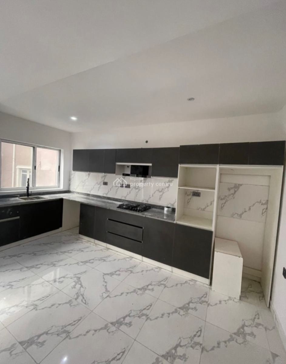 Nicely Built 2 Bedroom Apartment with a Pool, Ikate Lekki Lagos, Lekki, Lagos, Flat / Apartment for Sale