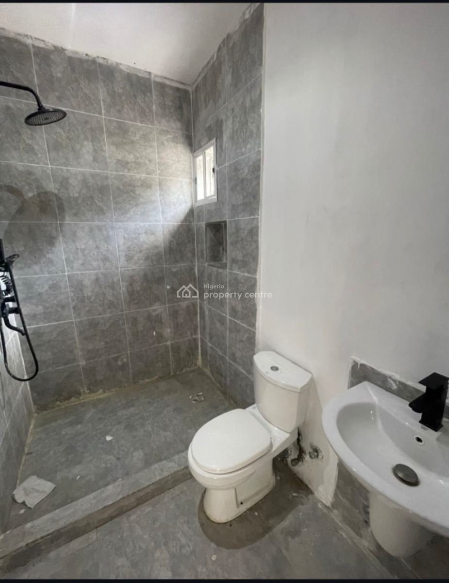 Nicely Built 2 Bedroom Apartment with a Pool, Ikate Lekki Lagos, Lekki, Lagos, Flat / Apartment for Sale