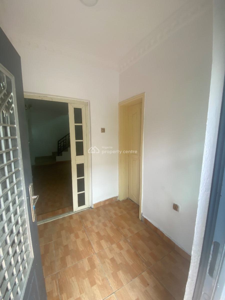 5bedroom Self Compound with a Bq Selfcon, Abraham Adesanya Bus Stop, Ajah, Lagos, Semi-detached Duplex for Rent