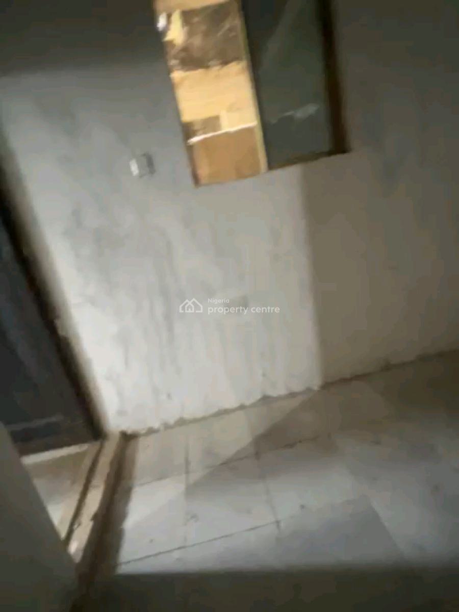 *spacious Mini Flat with 2 Toilets, Tarred Road,, Sabo, Yaba, Lagos, Mini Flat (room and Parlour) for Rent