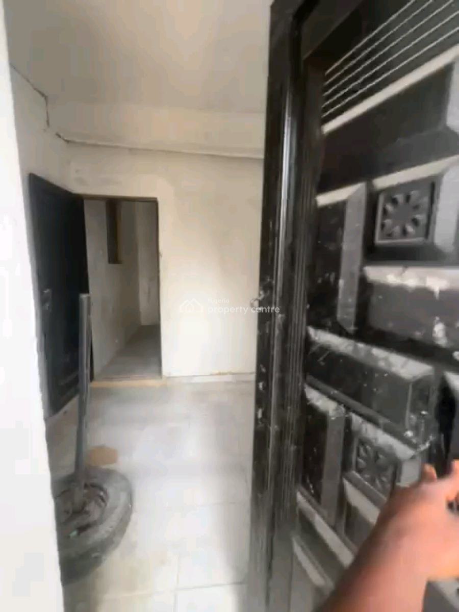 Spacious Mini Flat with 2 Toilets, Tarred Road,, Sabo, Yaba, Lagos, Mini Flat (room and Parlour) for Rent