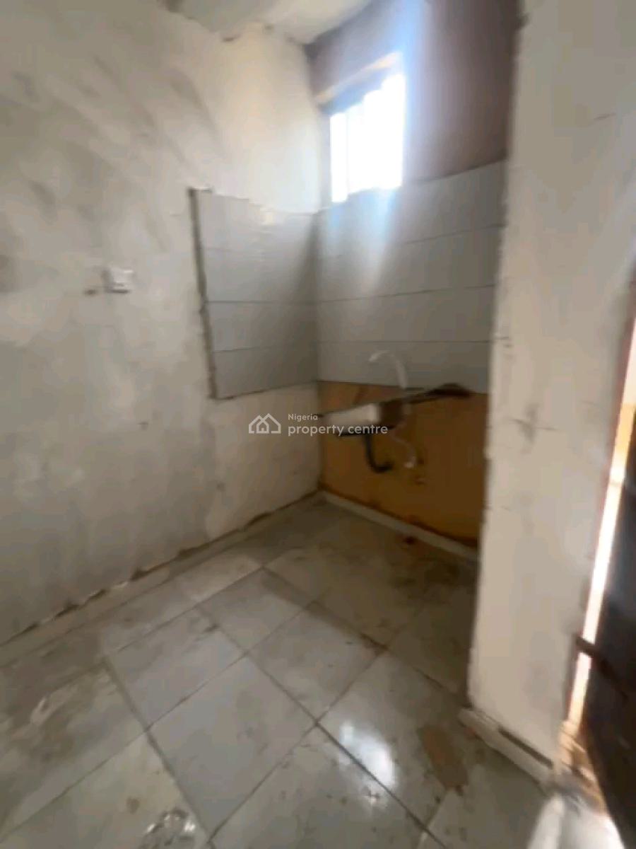 Spacious Mini Flat with 2 Toilets, Tarred Road,, Sabo, Yaba, Lagos, Mini Flat (room and Parlour) for Rent