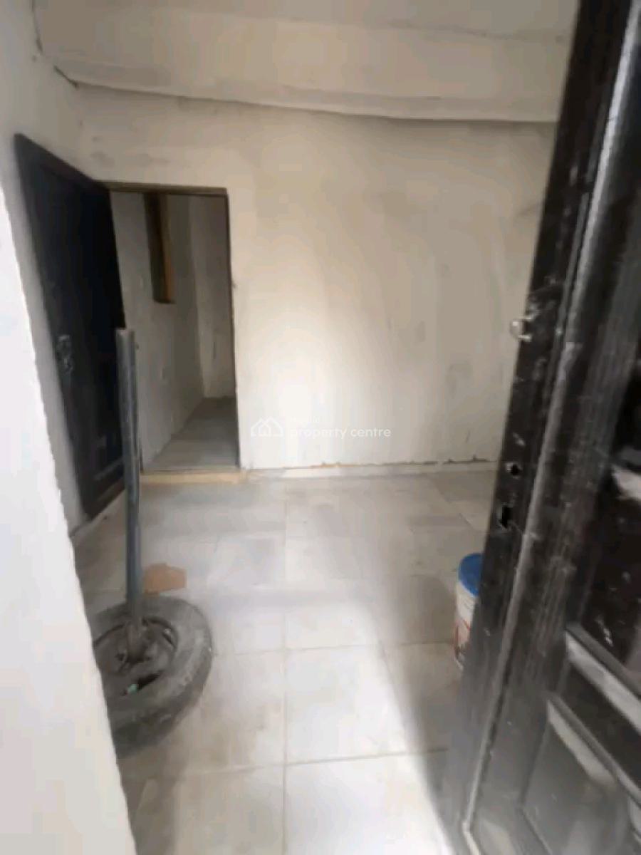 Spacious Mini Flat with 2 Toilets, Tarred Road,, Sabo, Yaba, Lagos, Mini Flat (room and Parlour) for Rent