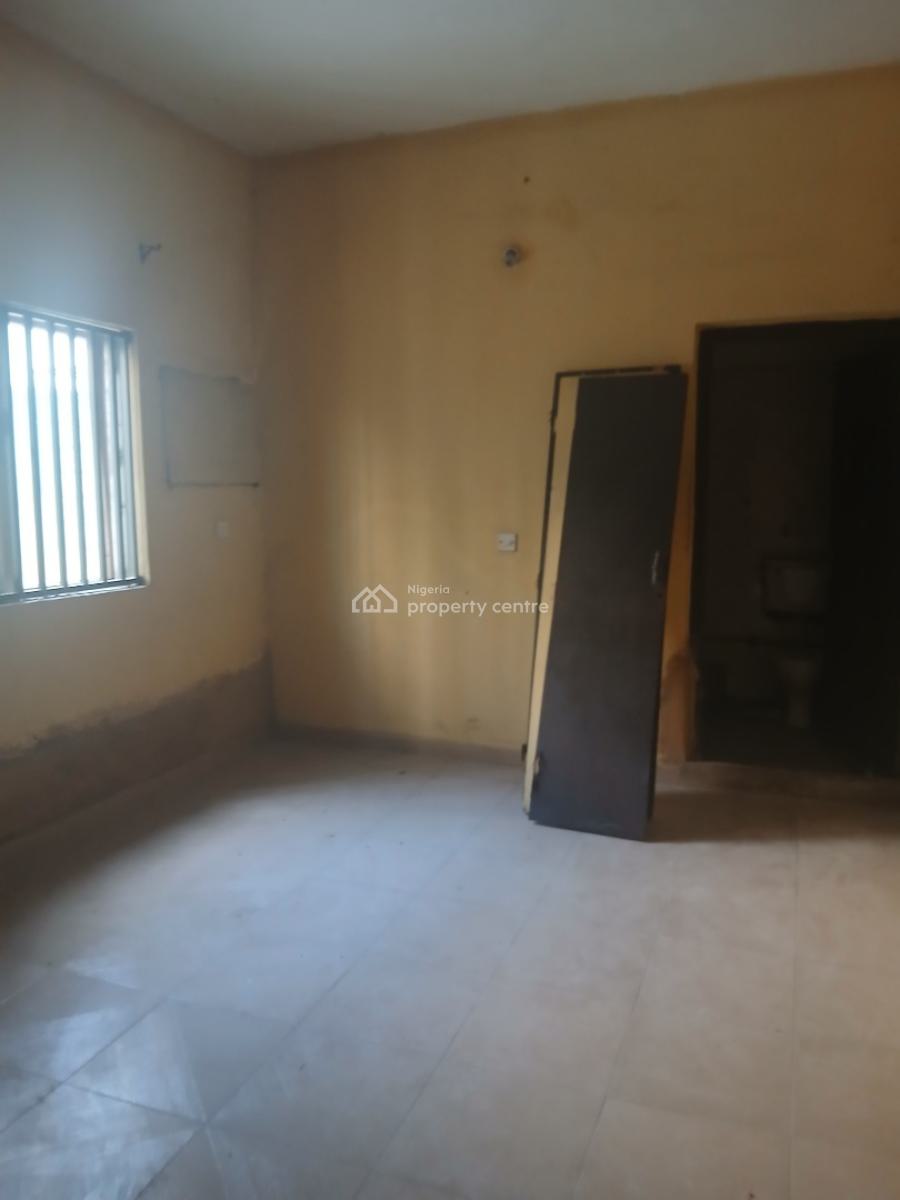 Lovely Executive 3bedroom, Shomolu, Lagos, Flat / Apartment for Rent