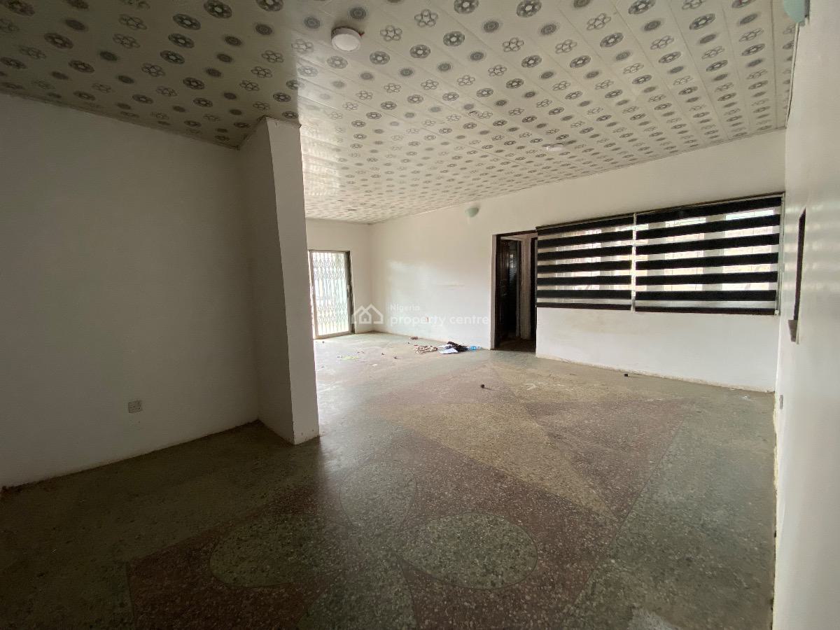 3-bedroom Office Space at -- Awolowo, Old Bodija, Awolowo Area, Old Bodija, Ibadan, Oyo, Terraced Bungalow for Rent