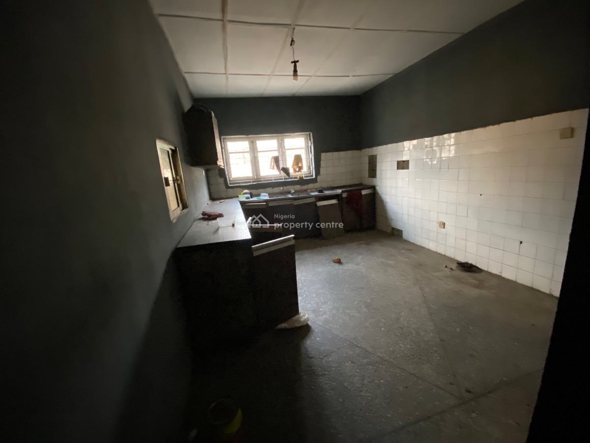 3-bedroom Office Space at -- Awolowo, Old Bodija, Awolowo Area, Old Bodija, Ibadan, Oyo, Terraced Bungalow for Rent