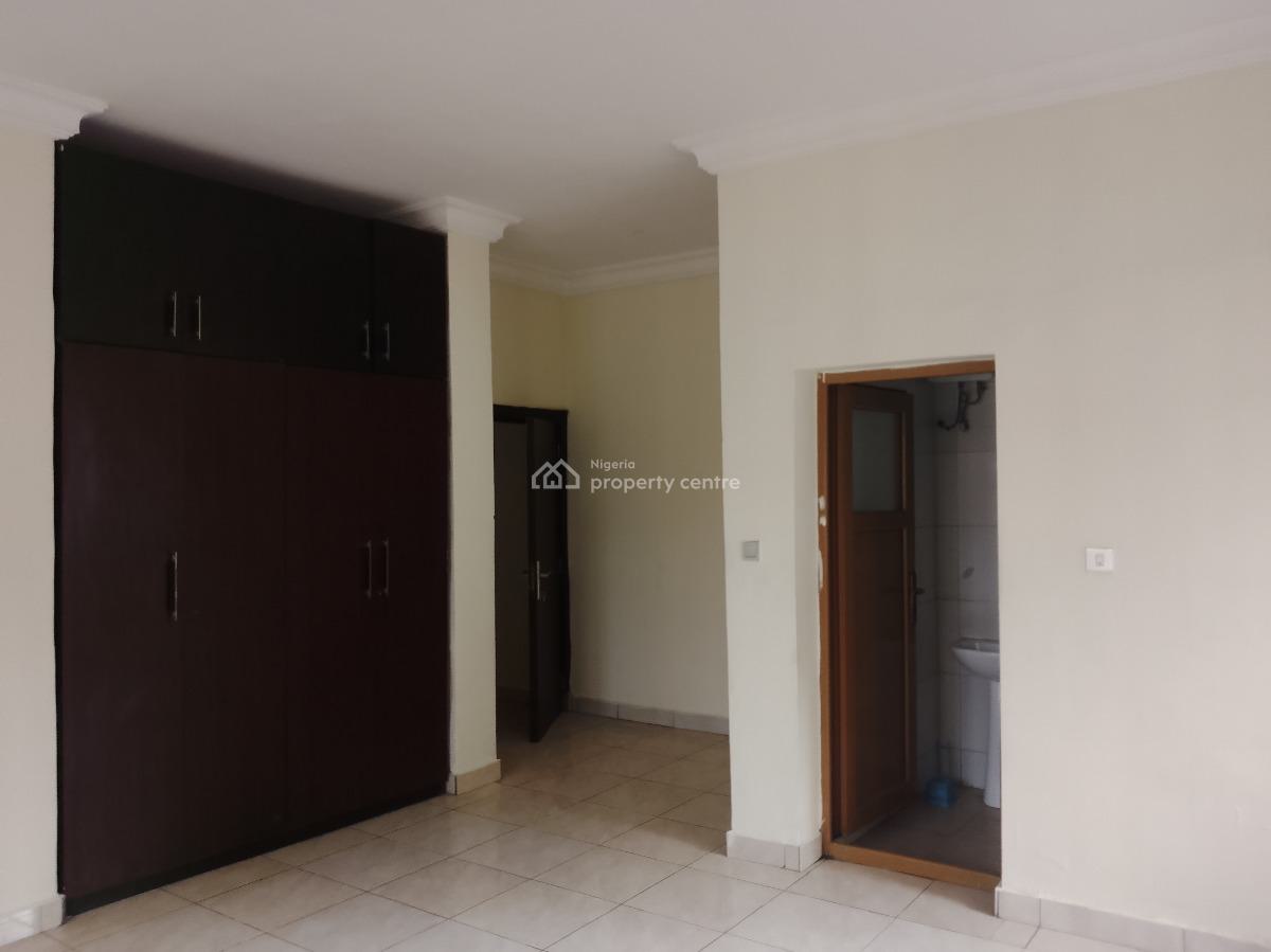Renovated 2 Bedroom Flat, Sangotedo, Ajah, Lagos, Flat / Apartment for Rent