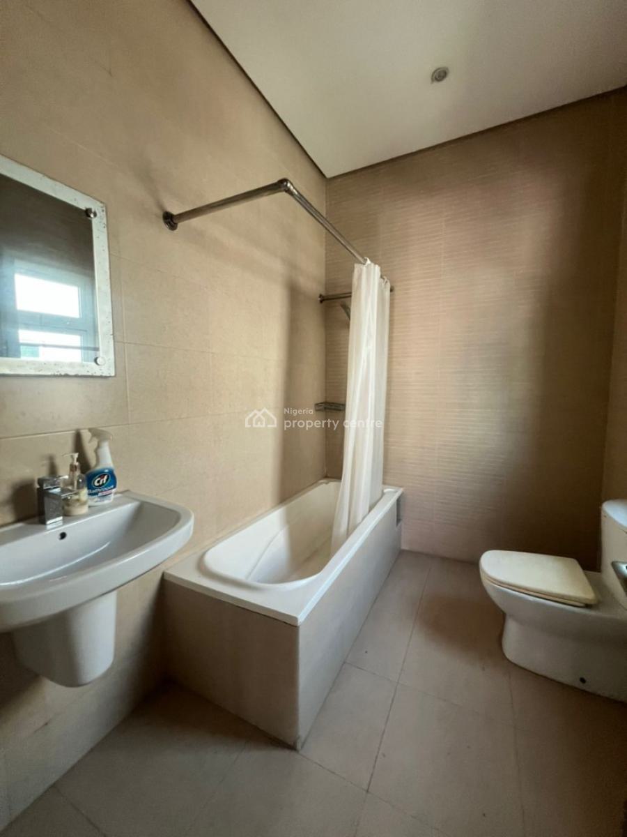 Well Maintained Spacious 4 Bedroom Semi Detached House with Bq, Off Admiralty Way, Lekki Phase 1, Lekki, Lagos, Semi-detached Duplex for Rent