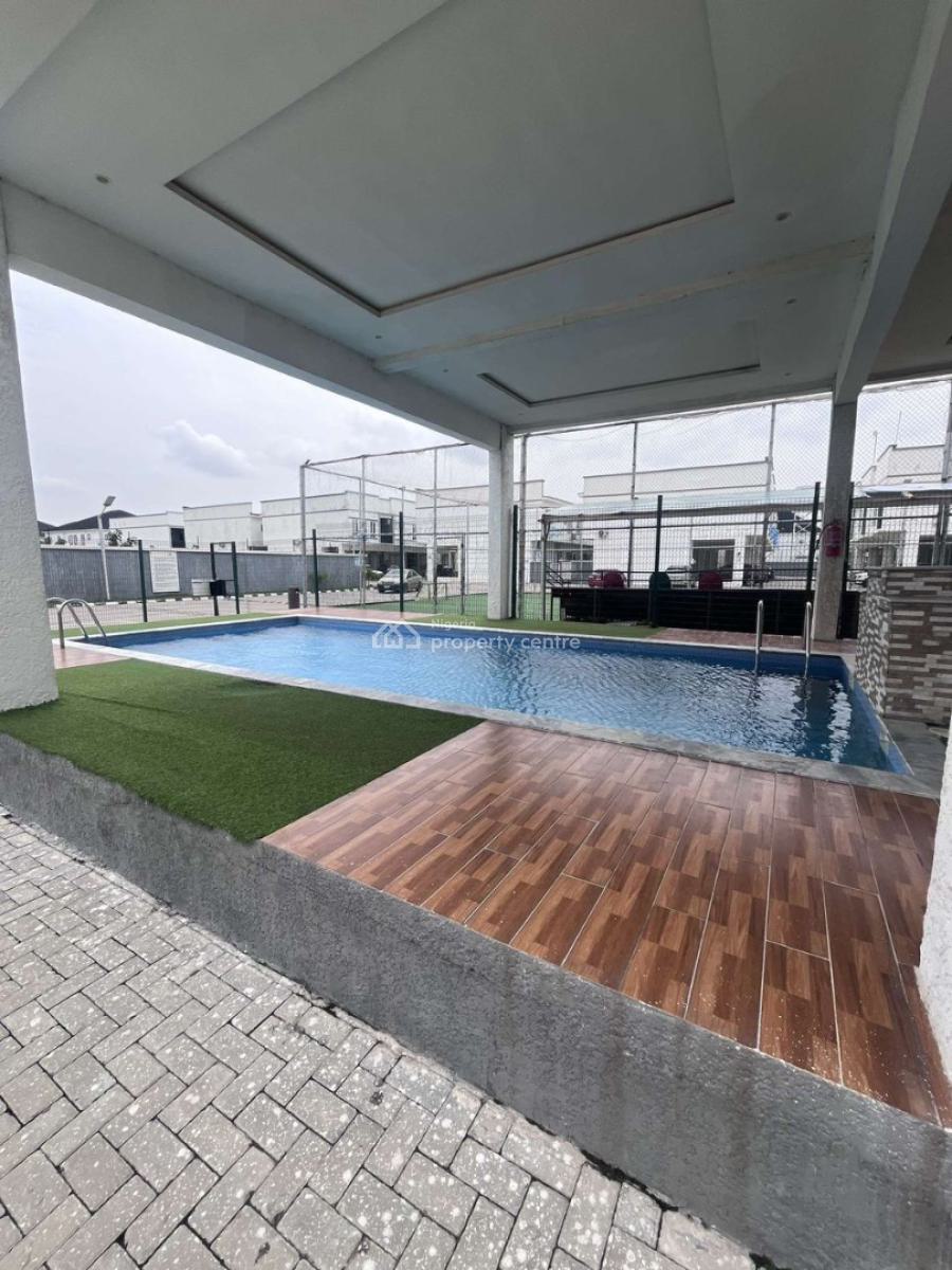 Luxury and Fully Serviced Studio Apartment Upstairs with Kitchen, Ivy Gardens , Orchid Road Lekki, Lekki Expressway, Lekki, Lagos, Self Contain (single Rooms) for Rent