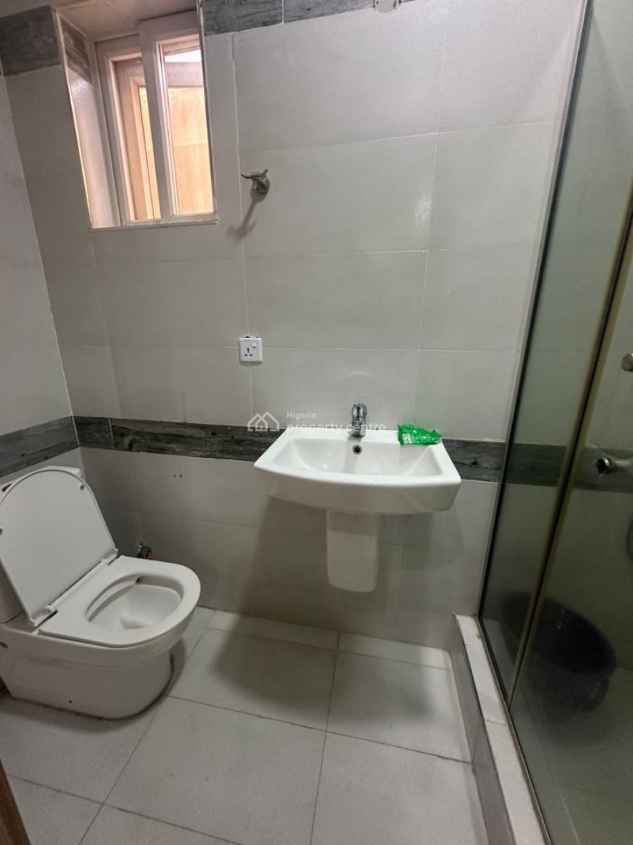 Luxury and Fully Serviced Studio Apartment Upstairs with Kitchen, Ivy Gardens , Orchid Road Lekki, Lekki Expressway, Lekki, Lagos, Self Contain (single Rooms) for Rent