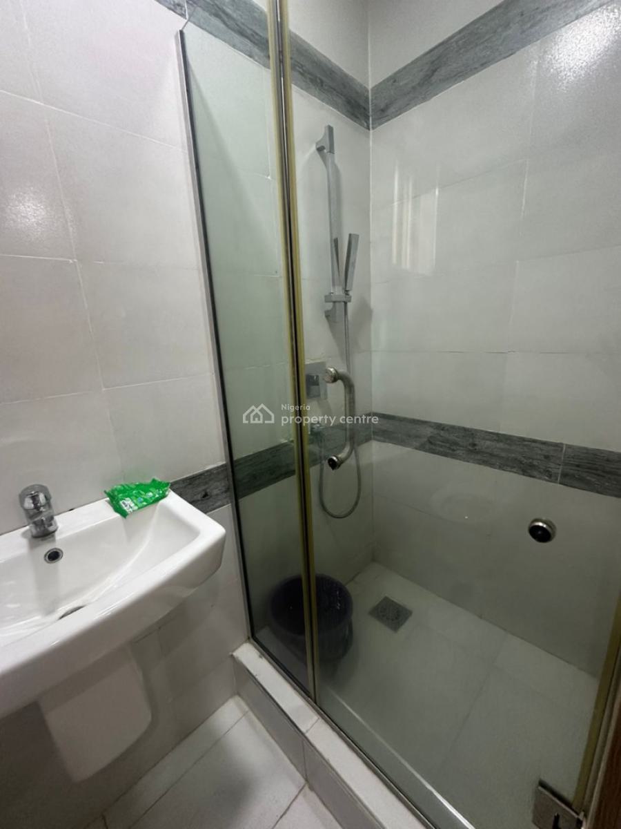 Luxury and Fully Serviced Studio Apartment Upstairs with Kitchen, Ivy Gardens , Orchid Road Lekki, Lekki Expressway, Lekki, Lagos, Self Contain (single Rooms) for Rent